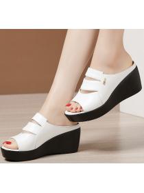 Outlet Thick platform Casual Fashion Slipper 