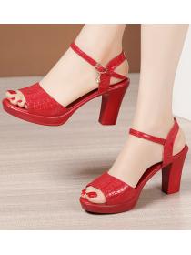 Hot sale Fashion Matching  High Heel Casual Sandal 