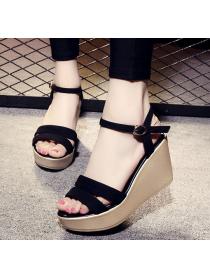 Outlet Fashion Thick Bottom High-rise sandals