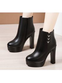  Outlet Hot selling  Thick Flatform High heels Boots