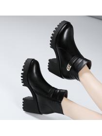 Outlet Korean fashion Thick Flatform High heels Boots