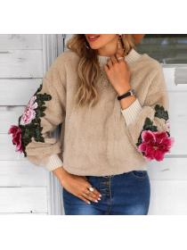 Outlet Winter new apricot color embroidered sweater