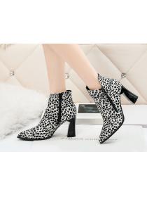Outlet Sexy pointy Martin boots leopard print  boot thick heel zipper ankle boots club lady's boots
