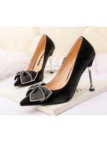 Outlet Sexy pointed satin women's shoes bow High heels shoes