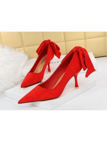 Outlet Korean high heels with shallow, pointed, suede