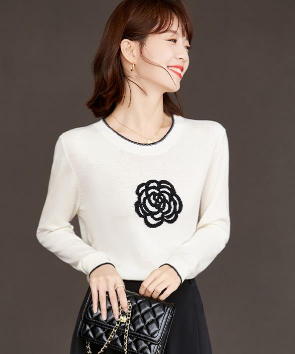 Outlet On Sale Flower Matching Knitting Top