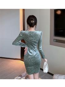 Outlet Fashion Korea V-neck Flowers Pleated Slim Velvet Dress