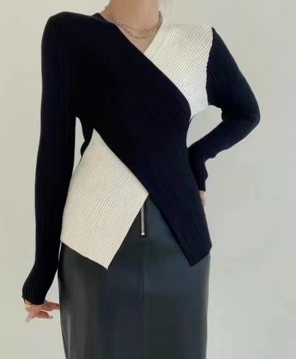 New Style Color Matching Slim Knitting Top