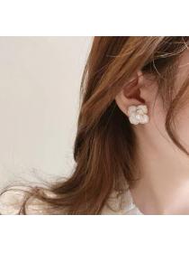 Korean style elegant French pearl flower earrings s925 silver needle luxury Vintage earrings for women