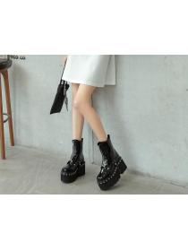 Outlet Platform high-heel patent leather Round toe European and American Martin boots