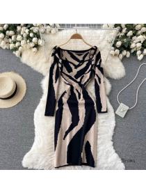 Outlet Autumn&winte Knit dress irregular ripple spell color jacquard skirt