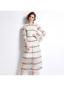 Outlet European Style Short sleeve embroidery fashion spring slim dress