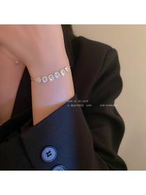 Outlet Diamond Bracelet Flash Bracelet Simple Design Adjustable Jewelry Korean fashion bracelet