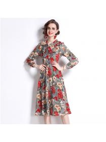 Outlet Colors frenum European style long sleeve dress for women