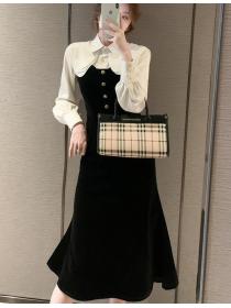 Vintage velvet suspender skirt + navy collar shirt