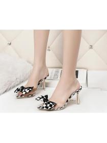 Outlet Korean fashion pointed toe transparent high-heeled shoes 