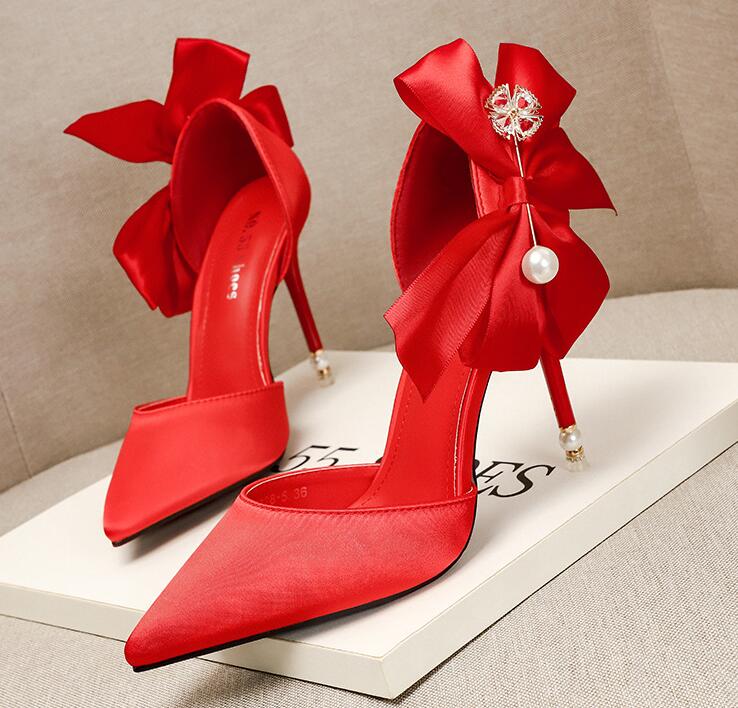 Outlet Korean style fashion pointed toe satin high heels bow pearl sandals wedding shoes