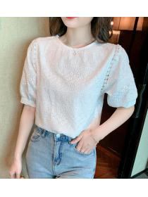 Korean Style Small Daisy Puff Sleeve Lace Shirt