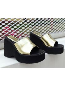 Outlet Silver and gold slippers with thick platform heels