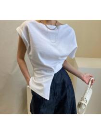 Design irregular slit short-sleeved T-shirt