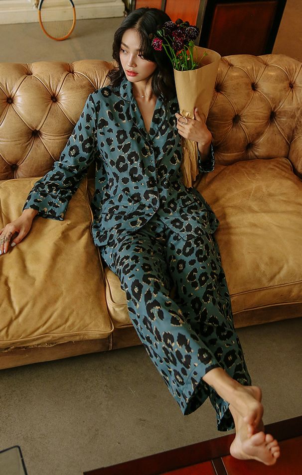 Long-sleeved trousers sexy leopard print women's autumn and winter two-piece pajamas