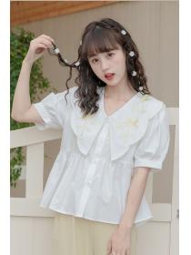Vintage style Korean fashion Doll Collar Embroidered Puff Sleeve Shirt 