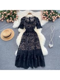 Summer new dress temperament round-neck slim mid-length sweet lace dress
