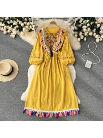 Vintage style Embroidery Round-neck Long-sleeved Holiday dress for women