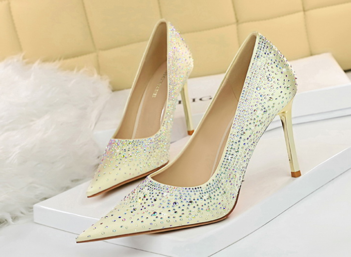 Pointed toe satin sparkling rhinestone Sexy high heels