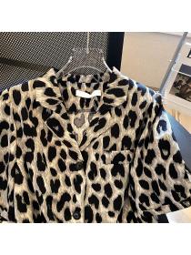 Korean style Leopard print Suit collar Short-sleeved blouse for women