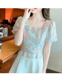 French square neck puff sleeve floral shirt
