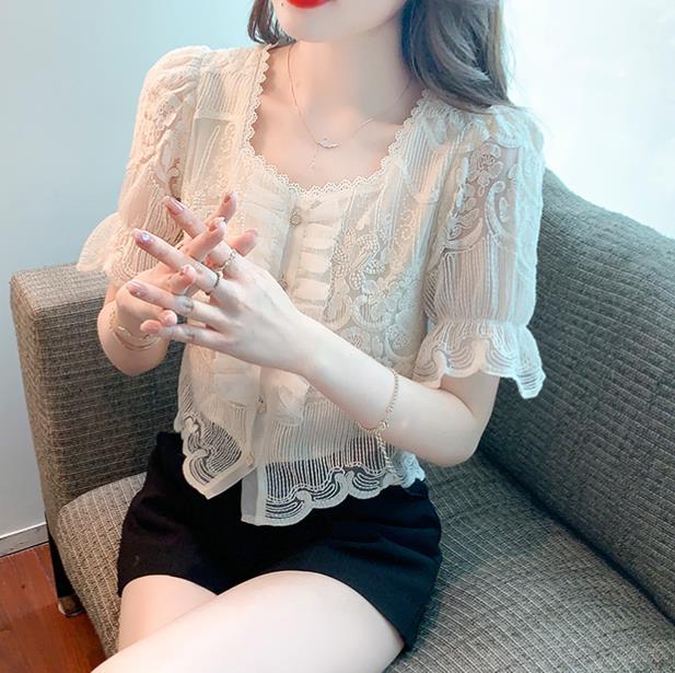 Square Neck Lace Shirt Ladies Summer Design Small Bubble Short Sleeves Blouse