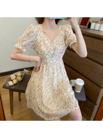 Hot sale Embroidered Floral Dress Summer V-neck Puff Sleeve Chiffon Midi dress