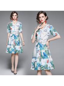 On sale Summer new fashion French temperament V-neck print dress