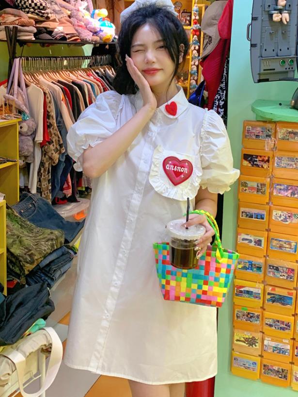 Design three-dimensional heart embroidery puff sleeves loose age-reducing shirt dress
