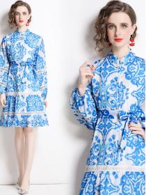 Long-sleeved stand-up collar dress with blue and white porcelain print loose fishtail dress