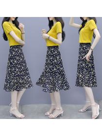 Vintage style Plain T-shirt+Floral Korean style Skirt Two piece set