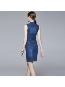 Summer Fashion V-Neck Embroidered Denim Dress Sleeveless Slim Fit Dress