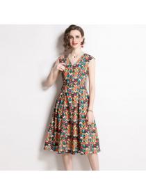 Summer New Colorful Print V-Neck Sleeveless Dress with Belt