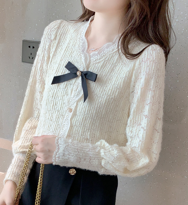 Korean fashion Lace top long sleeve bottoming shirt