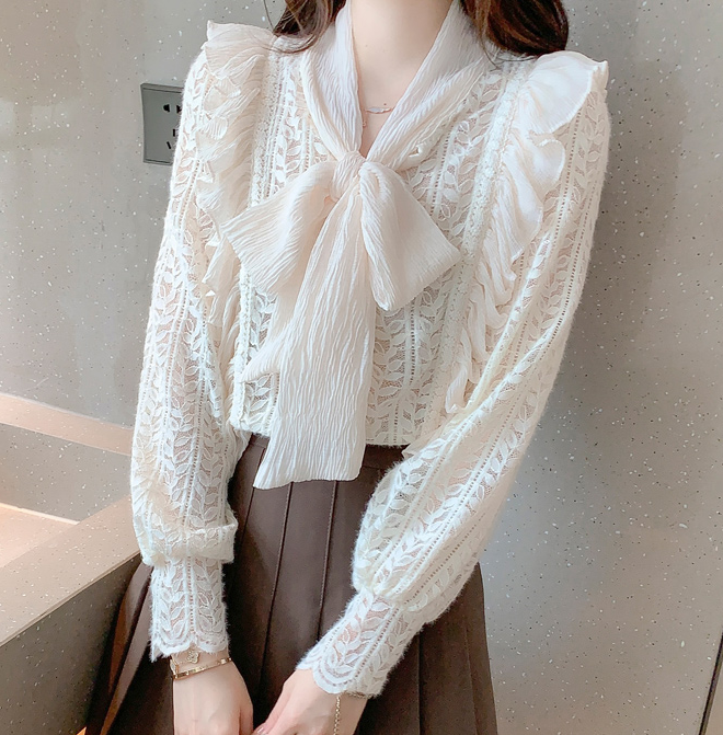 Fashion style long-sleeved bow top