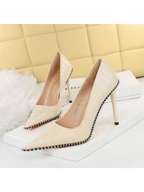 Vintage style high heels women's pointed metal beads rivets shoes