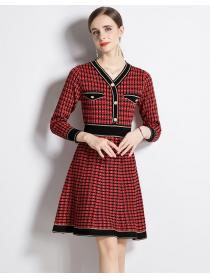 Nobel Style V  Collars Grid Printing Knitting Dress 