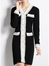 Lace-paneled V-neck long-sleeve knitted dress