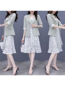 New style popular temperament Blazer+ floral suspender dress two-piece set