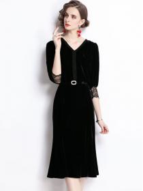 Black Velvet Fashion V-Neck Lace Fishtail dress