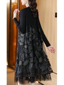 Elegant  exquisite embroidered mesh stitching knitted slimming dress