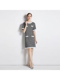 New style women's temperament round neck knitted dress