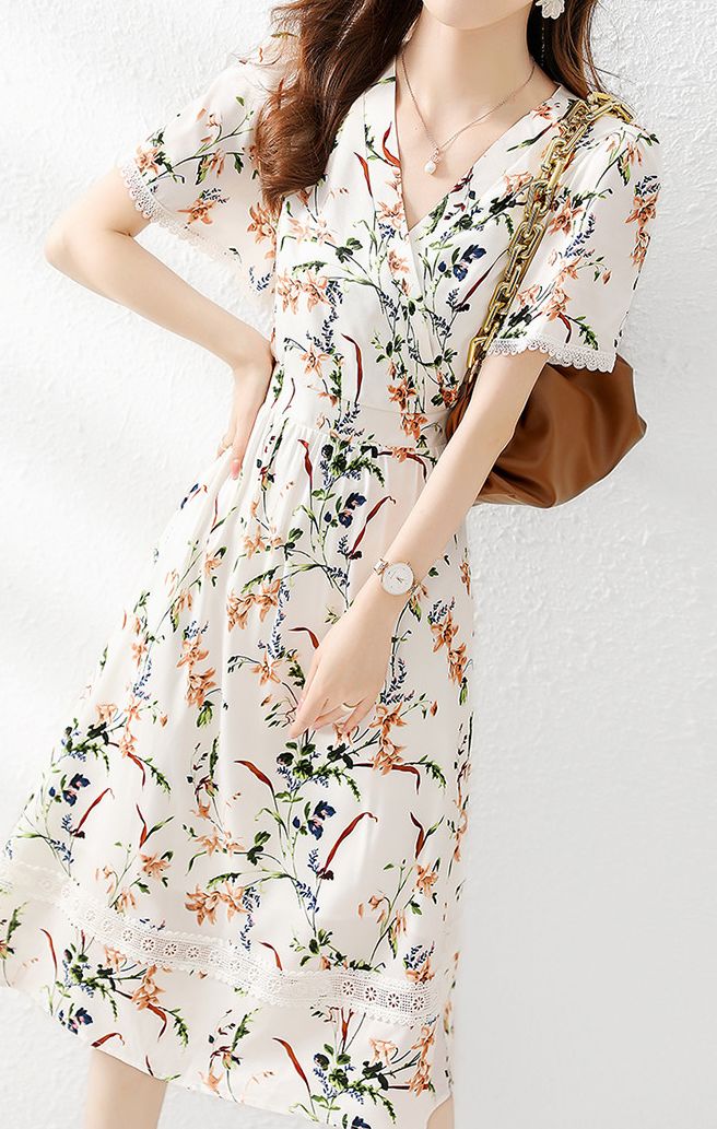 Korean Style Lace Matching Flower Printing Show Waist Dress