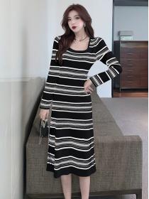 Winter new Fashion striped knitted square collar long sleeves matching temperament mid-length dress